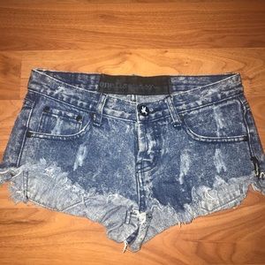 one Teaspoon Shorts